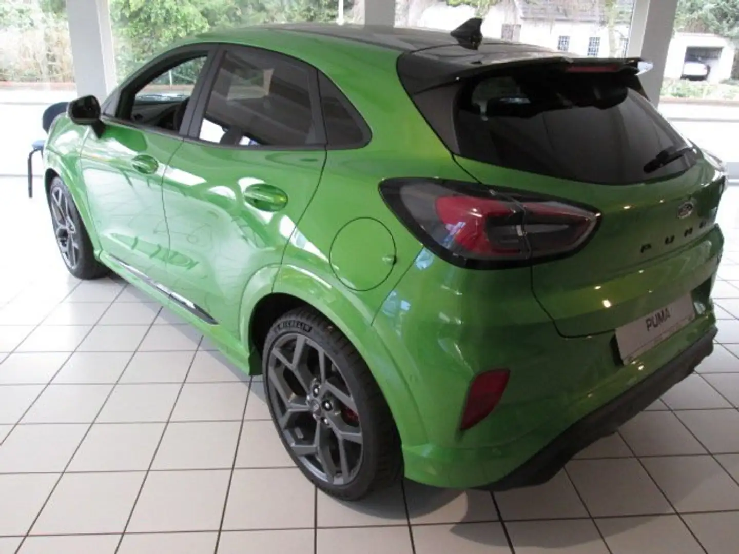 Ford Puma 1.5 EcoBoost ST X Grün - 2
