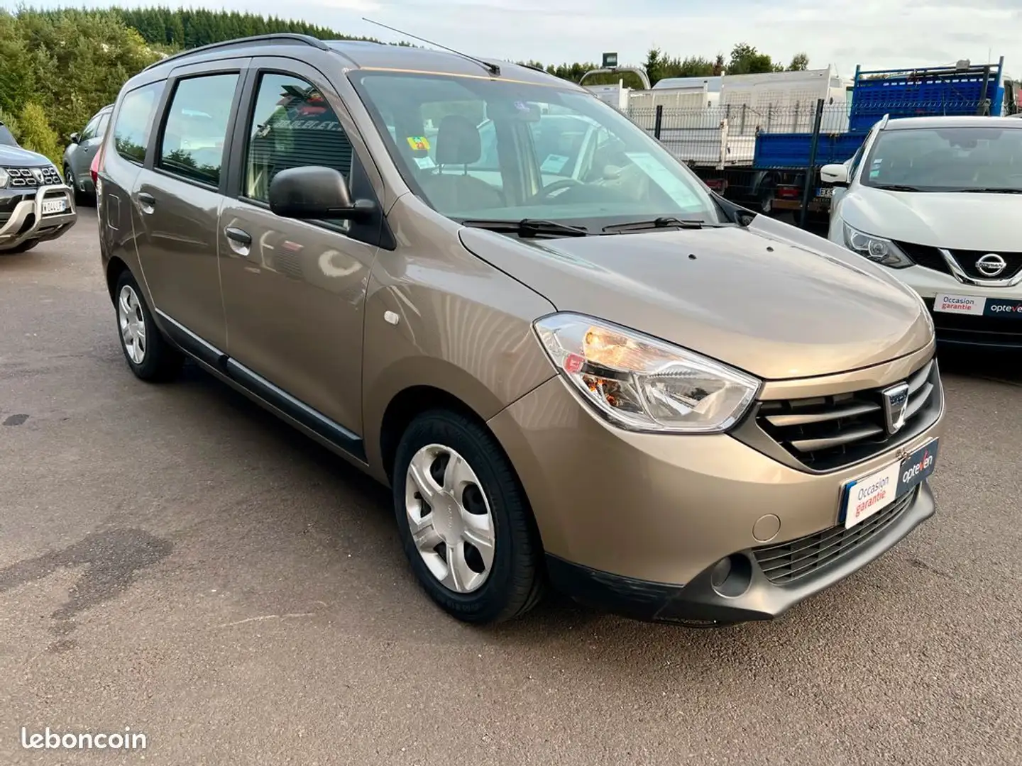 Dacia Lodgy 7 places – 1ère main 1.2 TCe 115 ch Beige - 2