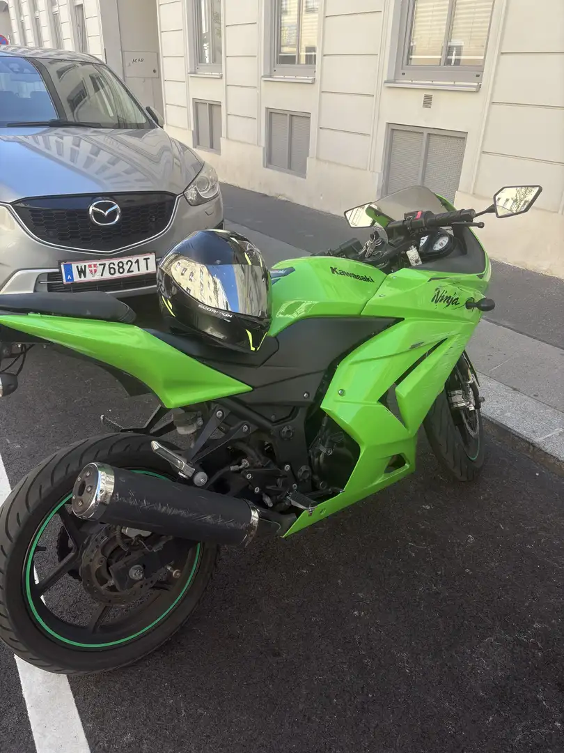 Kawasaki Ninja 250 R - 1