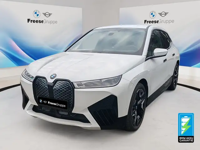 BMW iX xDrive40 AHK Laser 360° STANDHZ HEAD-UP RFK