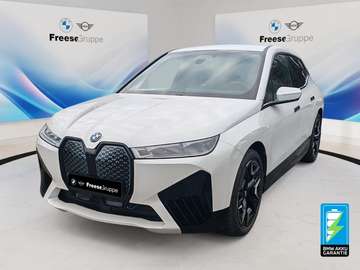 xDrive40 AHK Laser 360° STANDHZ HEAD-UP RFK