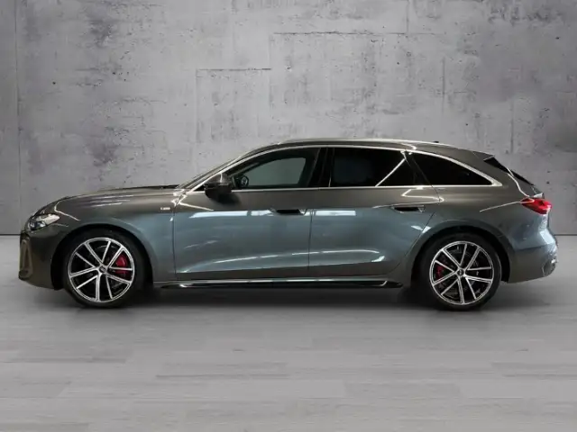 Audi A5 view 3