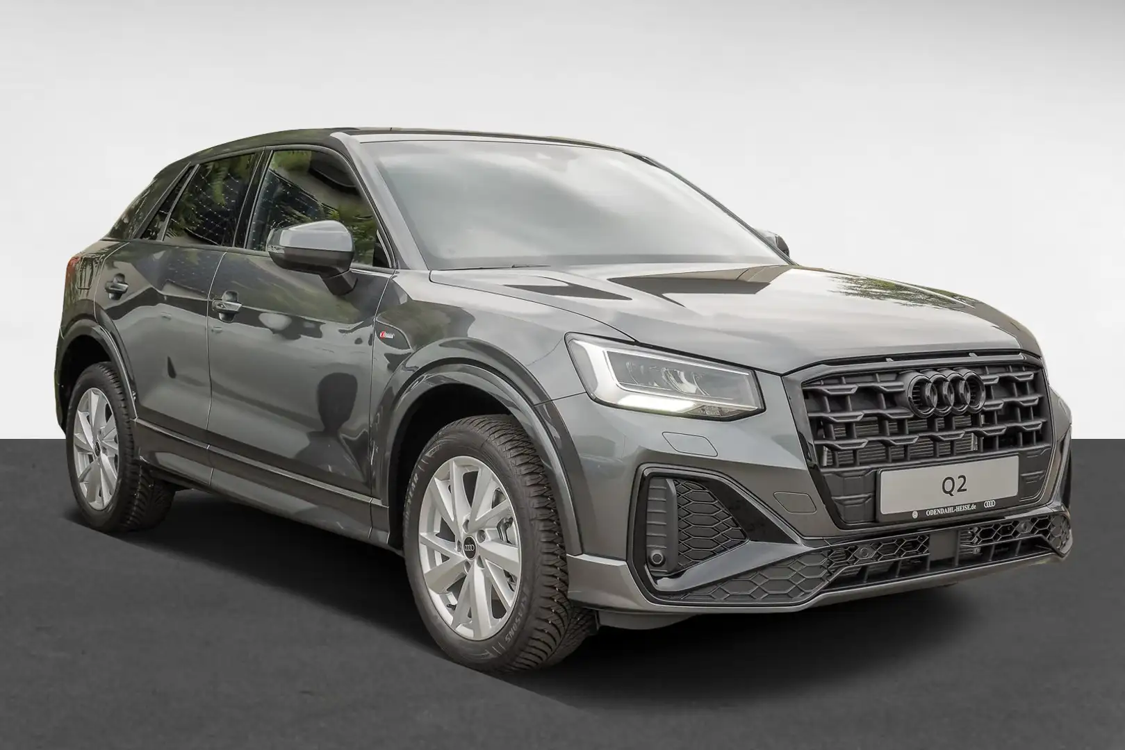 Audi Q2 S line 35 TFSI 110(150) kW(PS) Schaltgetriebe Grijs - 2