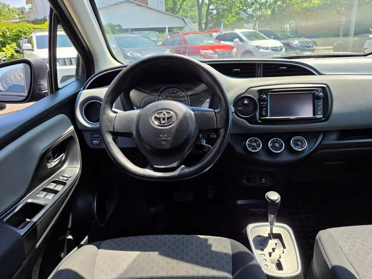 Toyota Yaris photo Toyota Yaris