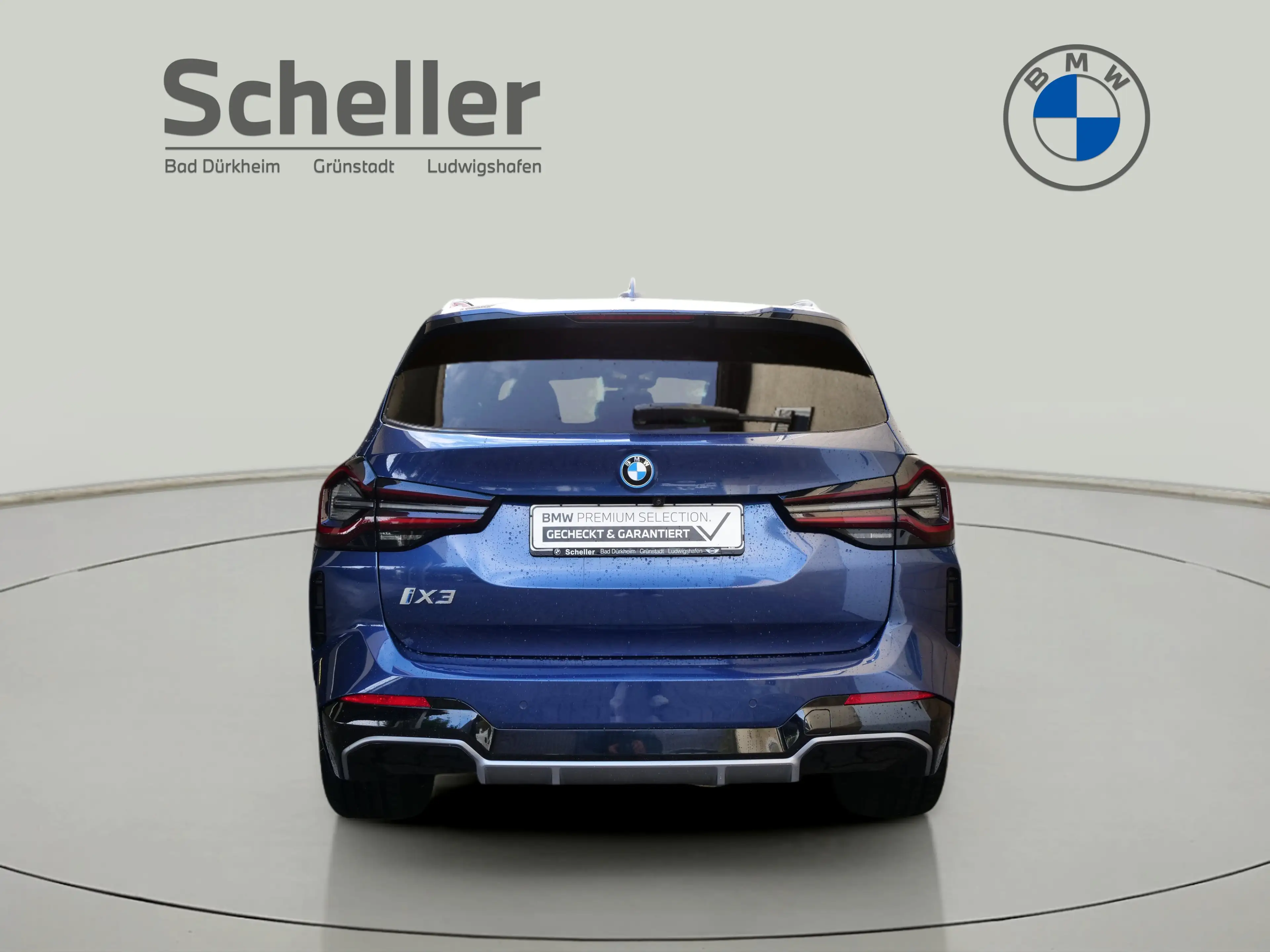 BMW iX3 — photo 8
