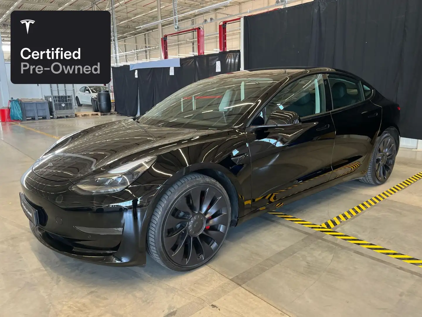 Tesla Model 3 Performance "Certified Pre-Owned" Schwarz - 1
