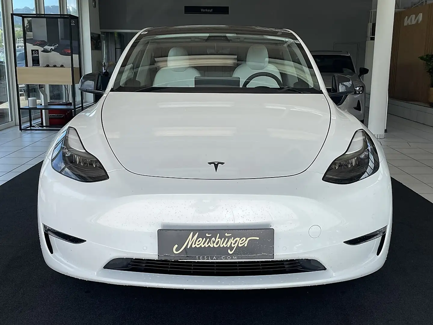 Tesla Model Y Long Range AWD 75kWh Weiß - 2