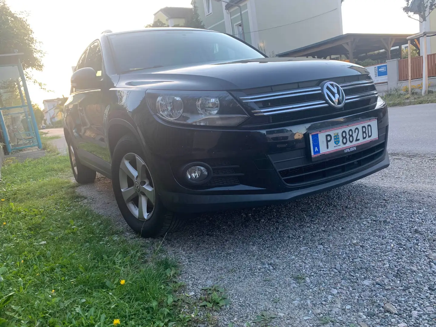 Volkswagen Tiguan Tiguan 2,0 TDI Cool BMT Cool Schwarz - 1