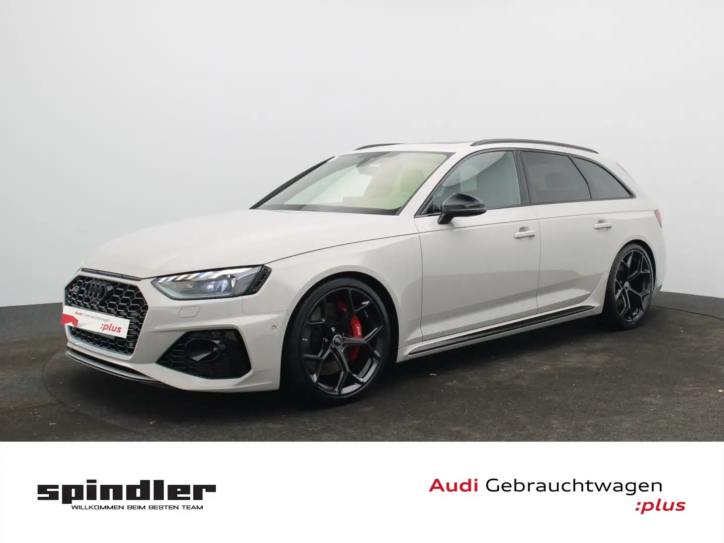 Audi RS4 / RS competition+, Vmax290, Pano, AHK Beige - 1