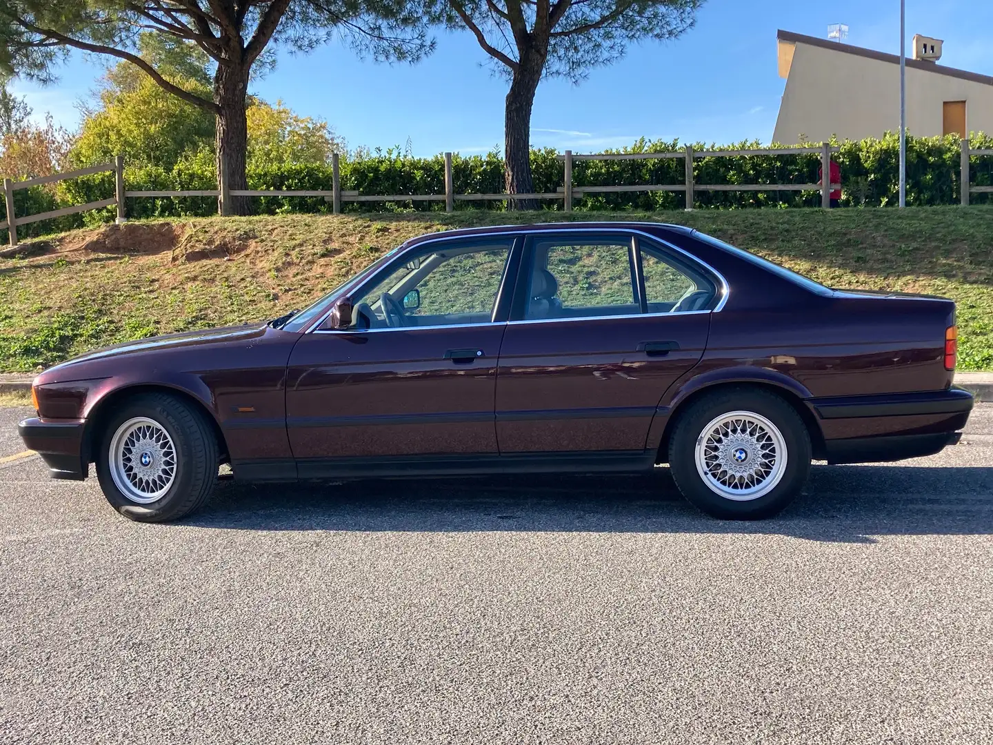 BMW 520 520i Individual Rot - 2