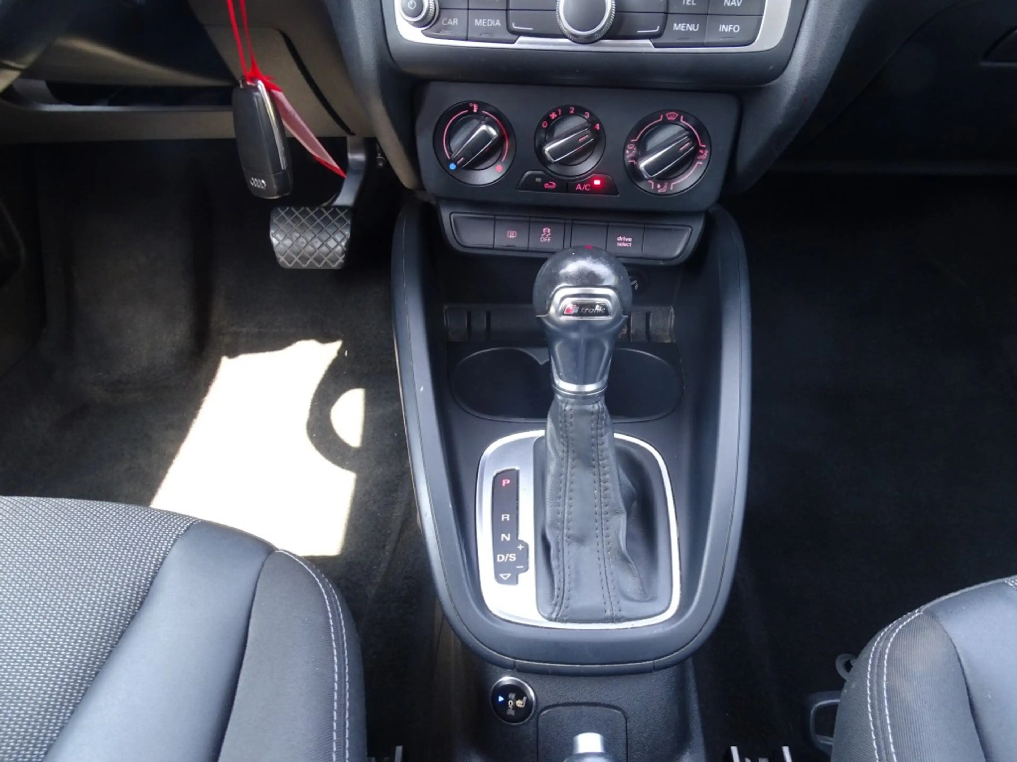 Audi A1 1.4 TFSI SPORT PRO L-Automaat-Navi-Cruise-PDC-Blth — photo 10