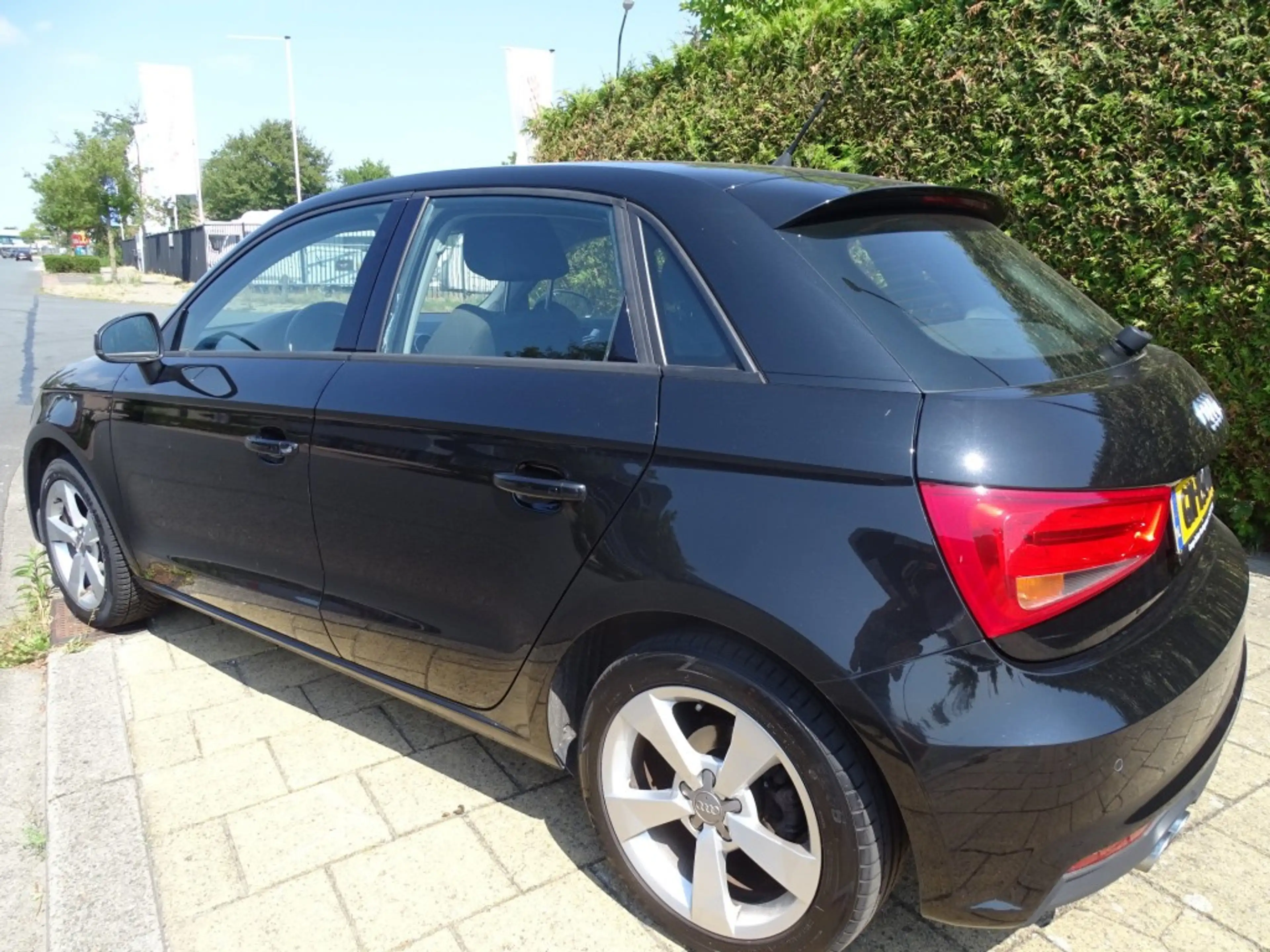 Audi A1 1.4 TFSI SPORT PRO L-Automaat-Navi-Cruise-PDC-Blth — photo 2