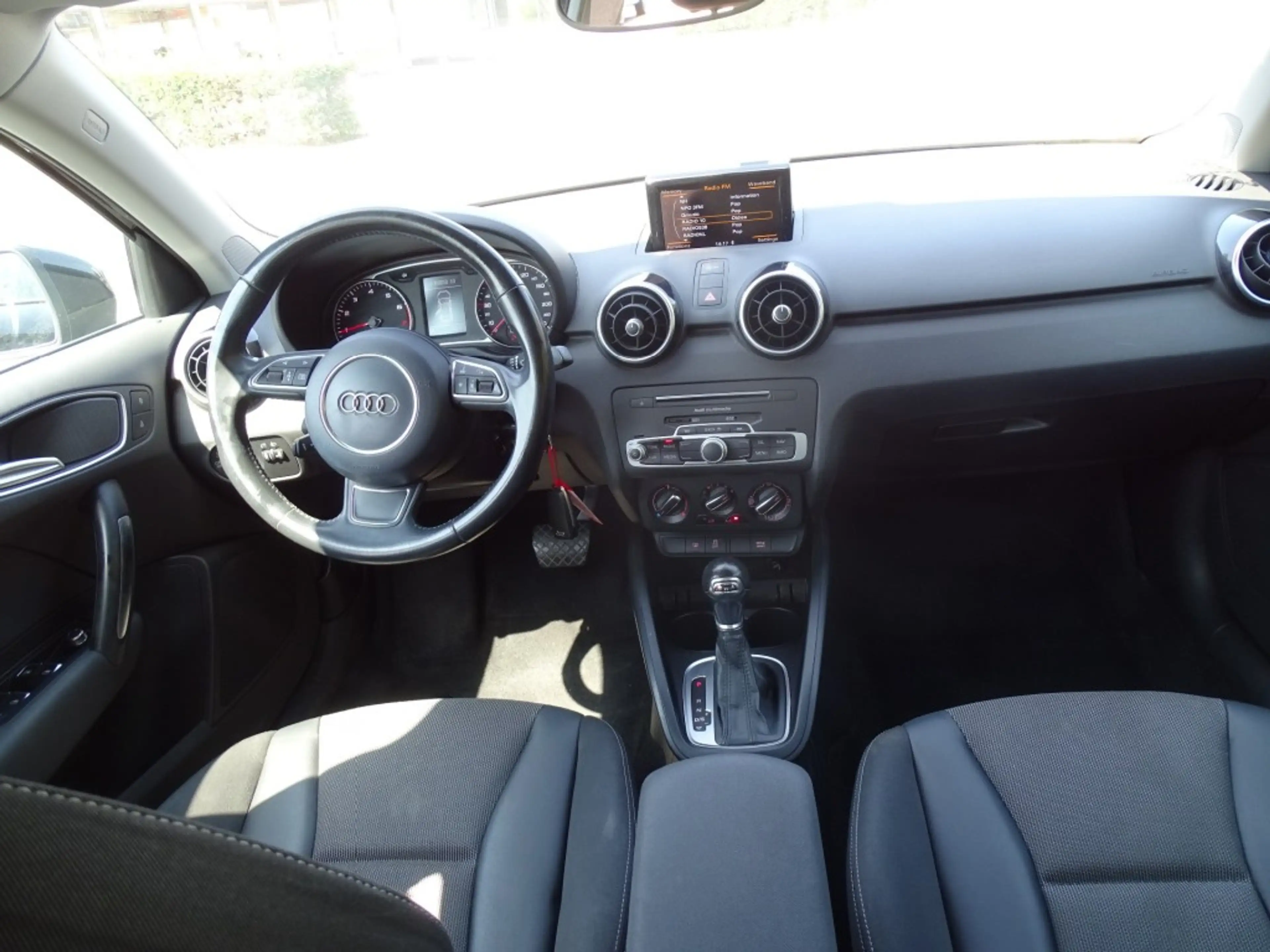 Audi A1 1.4 TFSI SPORT PRO L-Automaat-Navi-Cruise-PDC-Blth — photo 6