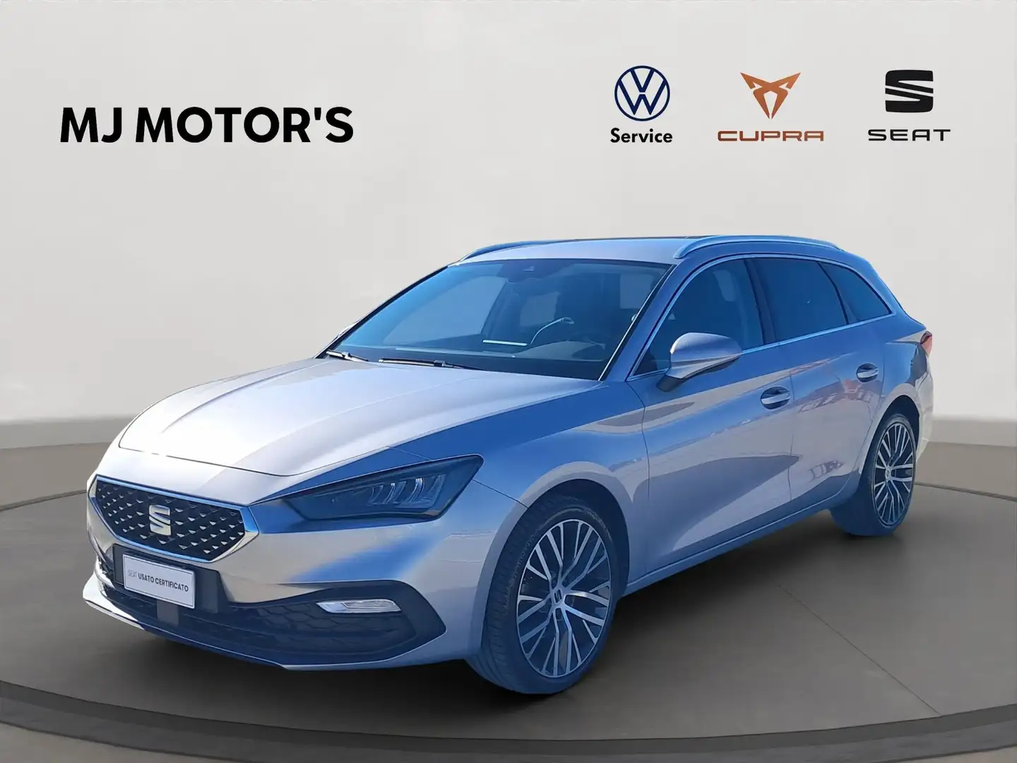SEAT Leon Sportstourer 1.5 eTSI 150 CV DSG Xcellence Stříbrná - 2