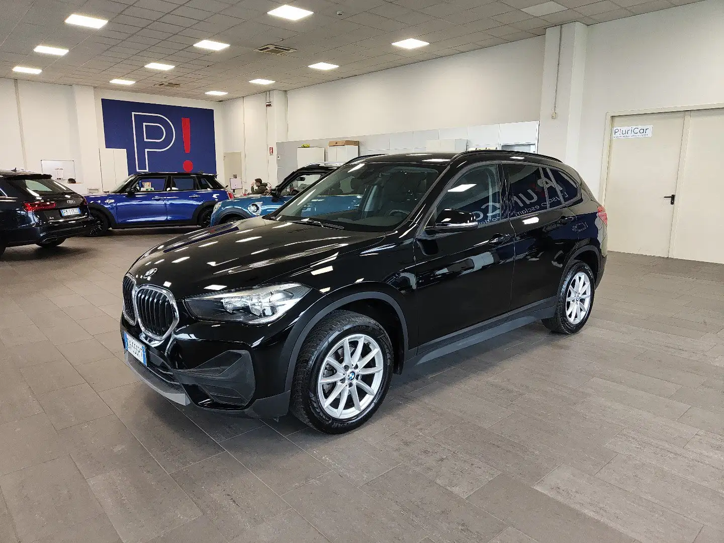 BMW X1 sDrive16d 116cv Auto Clima Bluetooth Cerchi 17 Schwarz - 1
