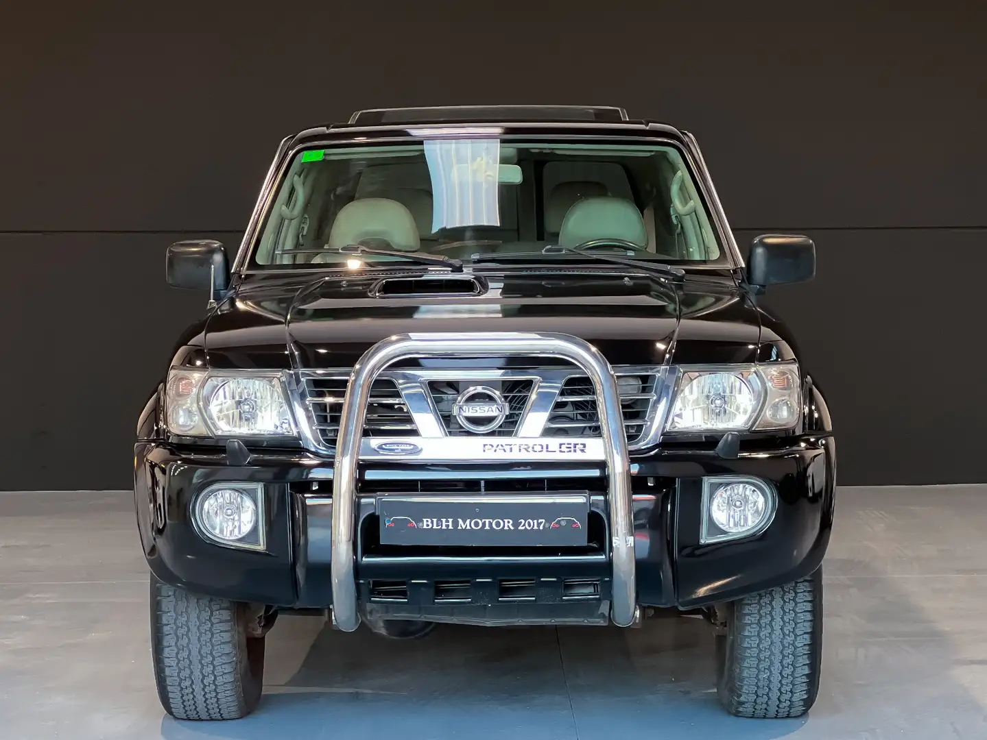 Nissan Patrol GR 3.0 Di Luxury Negro - 2