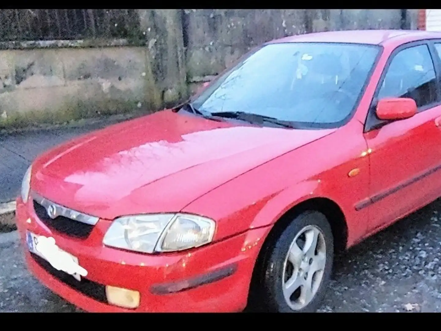 Mazda 323 F 2.0 16v DiTD Exclusive Rot - 1