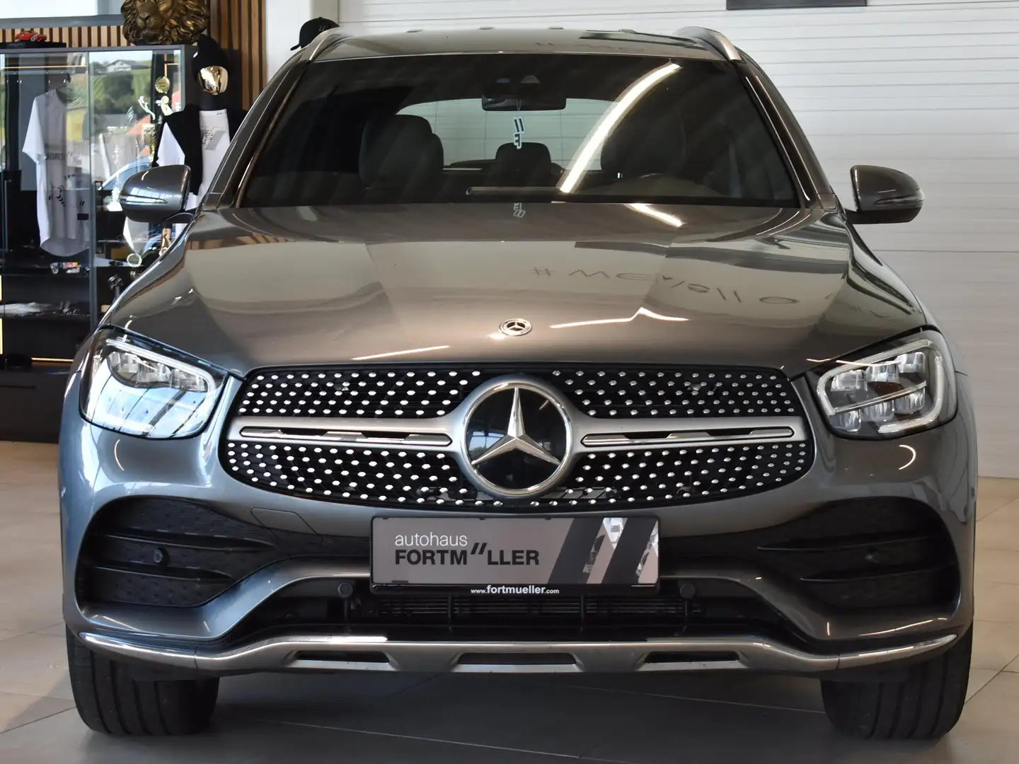 Mercedes-Benz GLC 300 GLC 300 de 4Matic //AMG Sport Grau - 2