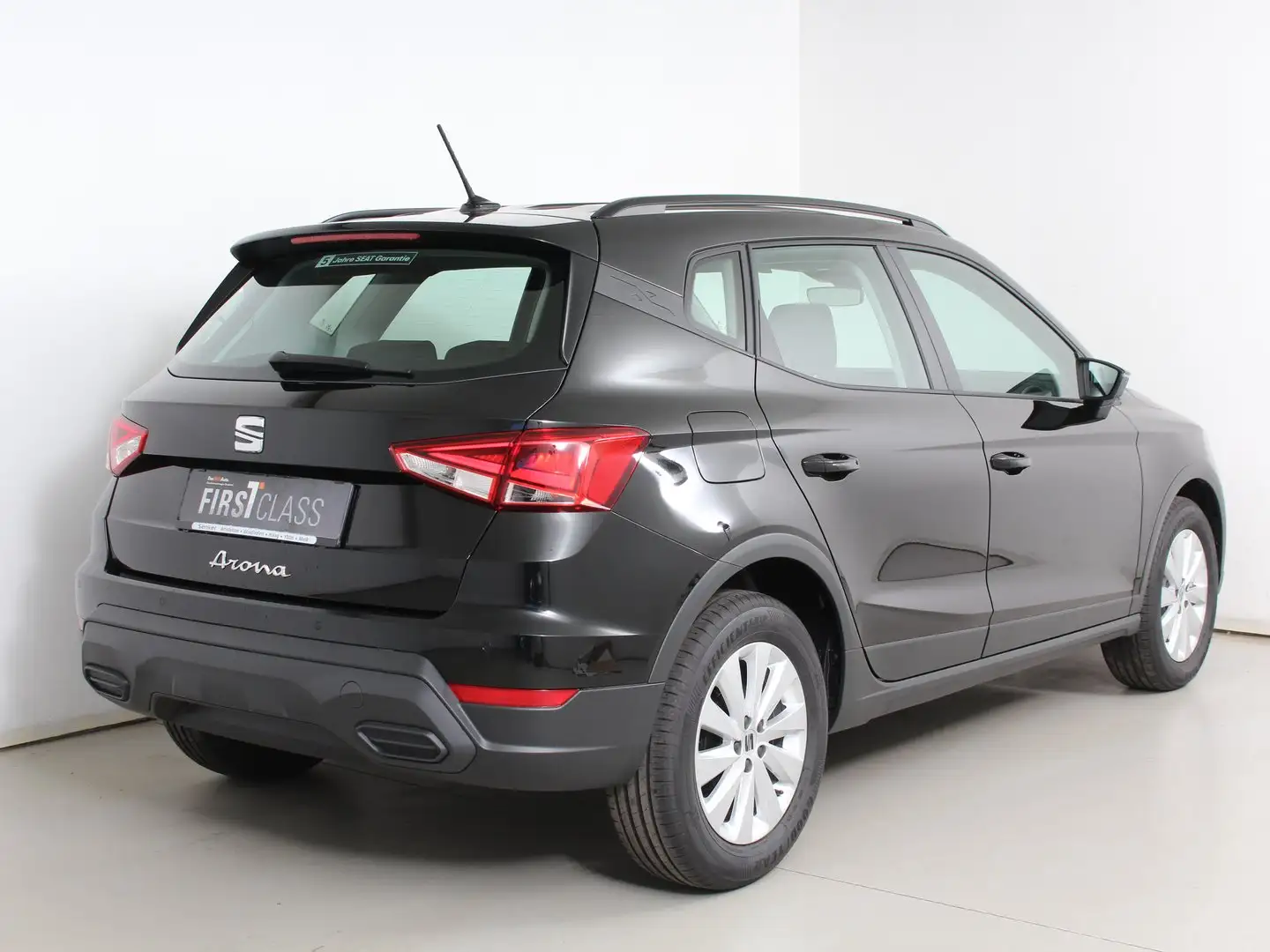SEAT Arona Reference Edition 1.0 TSI Schwarz - 2