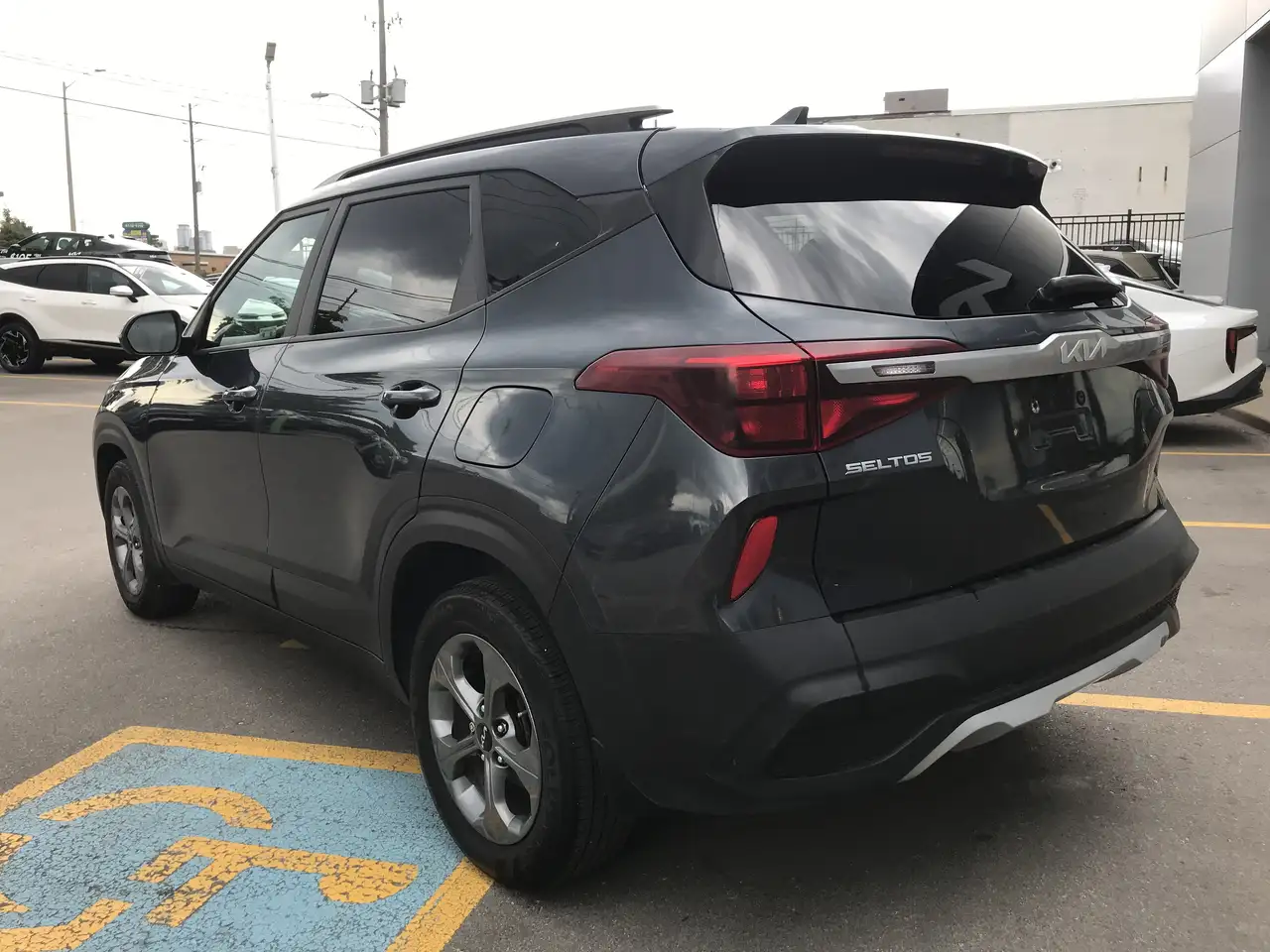 Kia Seltos photo Kia Seltos