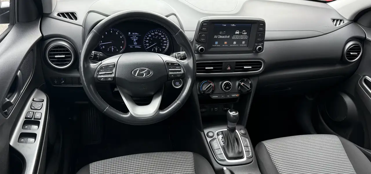 Hyundai KONA снимка Hyundai KONA