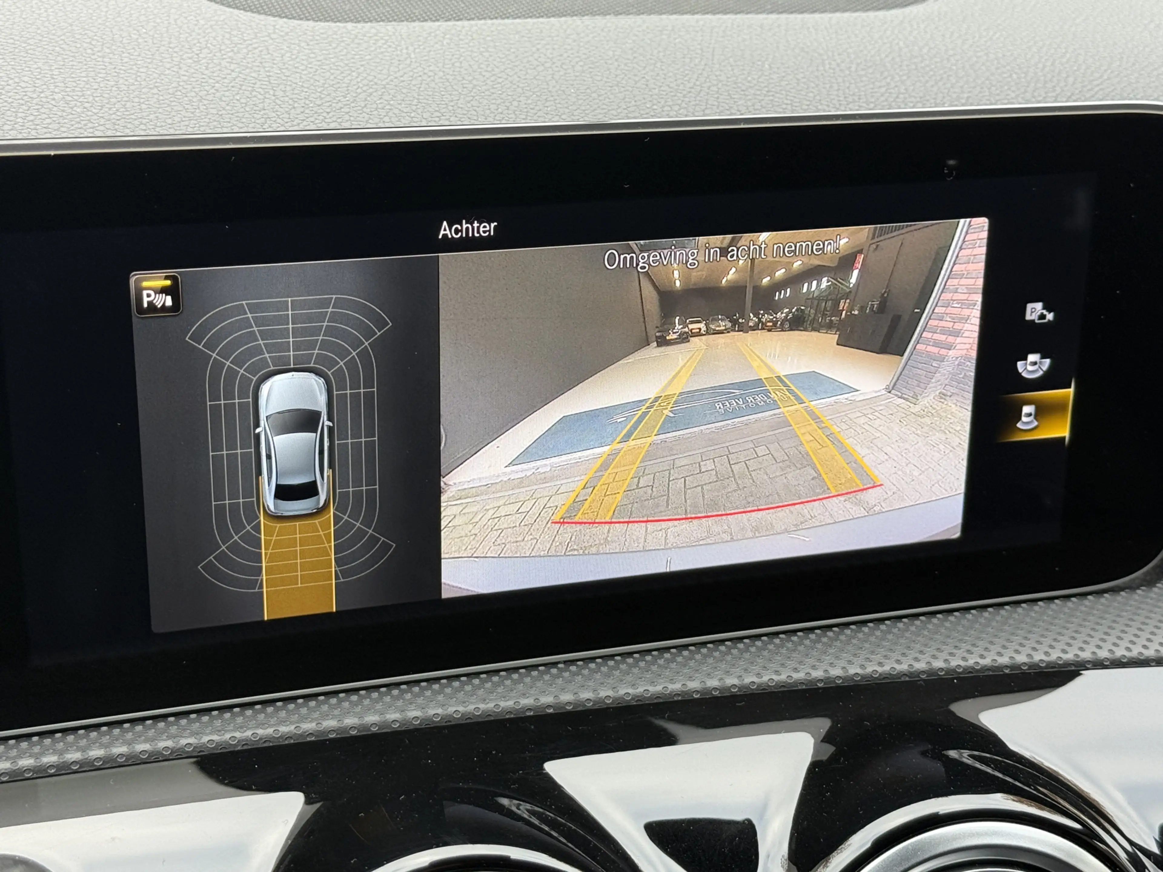 Mercedes-Benz A 220 4MATIC Premium | Panoramadak | Sfeerverlichting | — photo 17