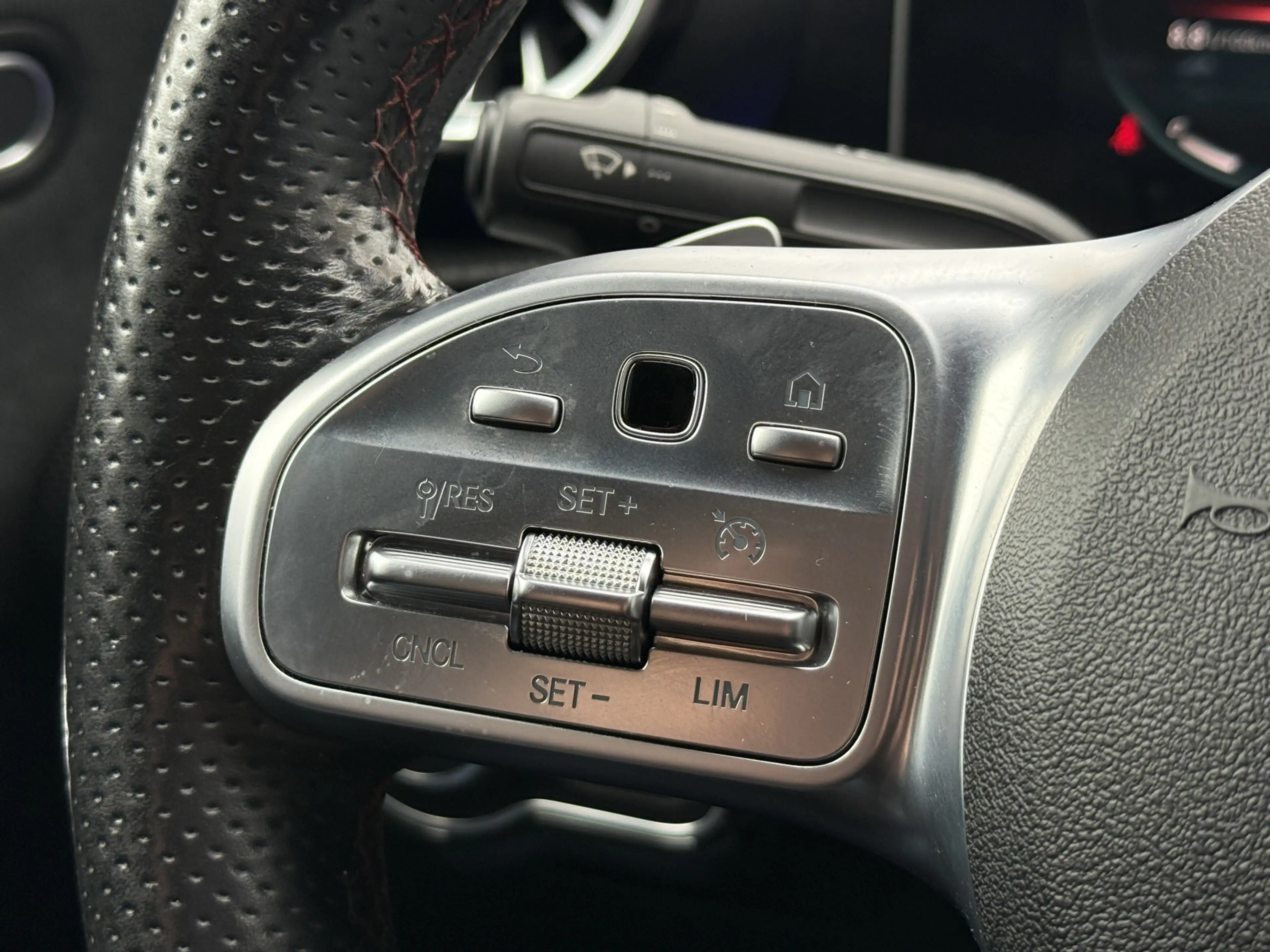 Mercedes-Benz A 220 4MATIC Premium | Panoramadak | Sfeerverlichting | — photo 19