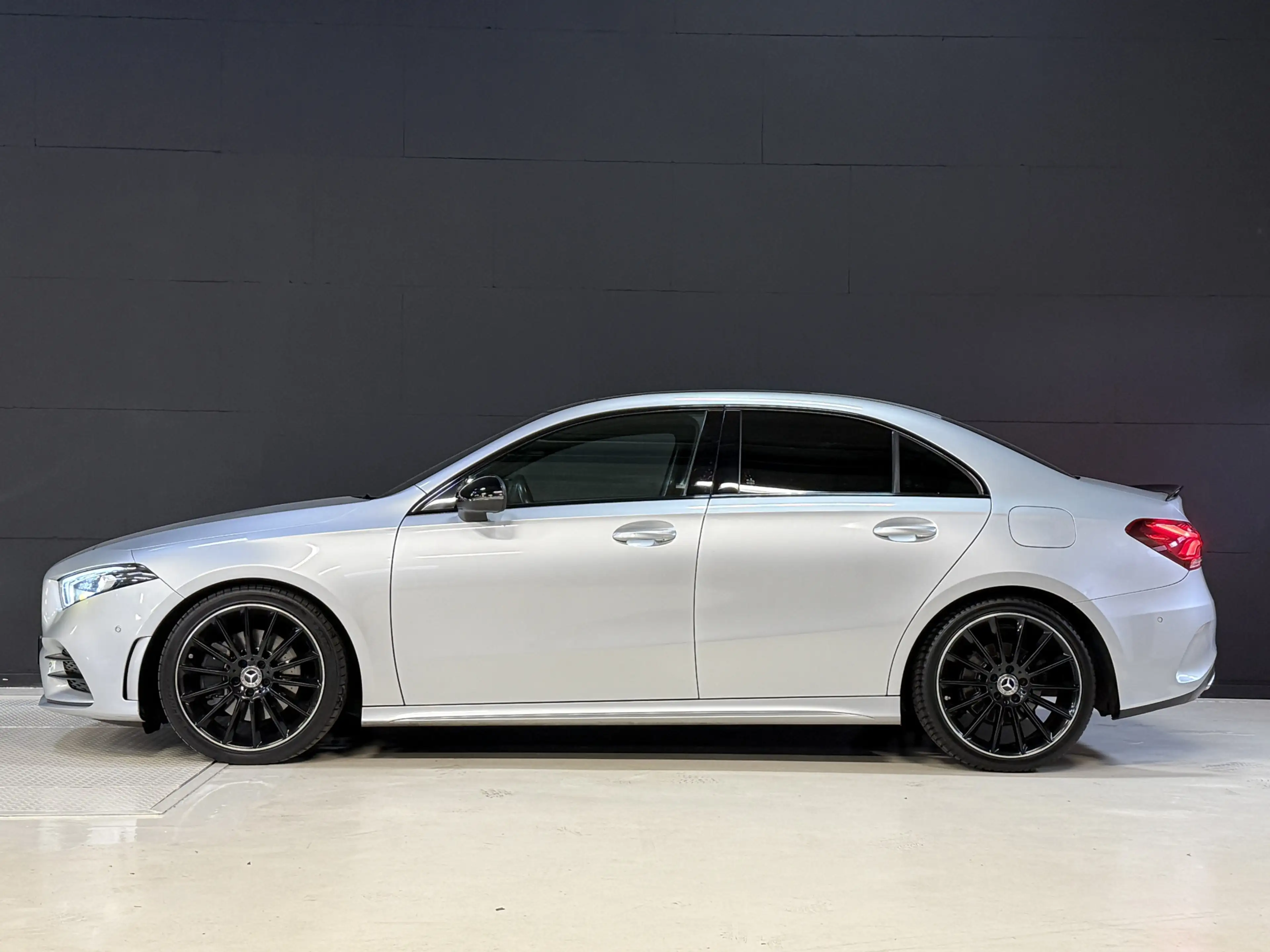 Mercedes-Benz A 220 4MATIC Premium | Panoramadak | Sfeerverlichting | — photo 3