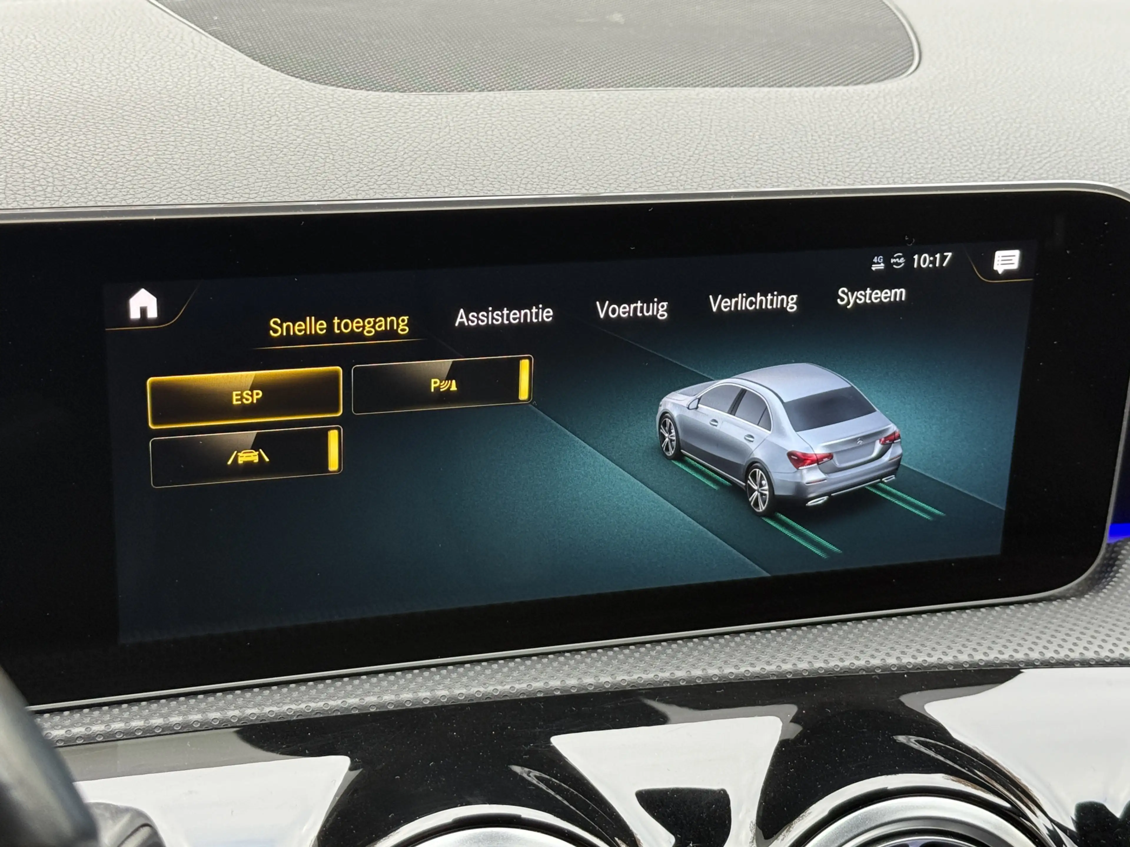 Mercedes-Benz A 220 4MATIC Premium | Panoramadak | Sfeerverlichting | — photo 31
