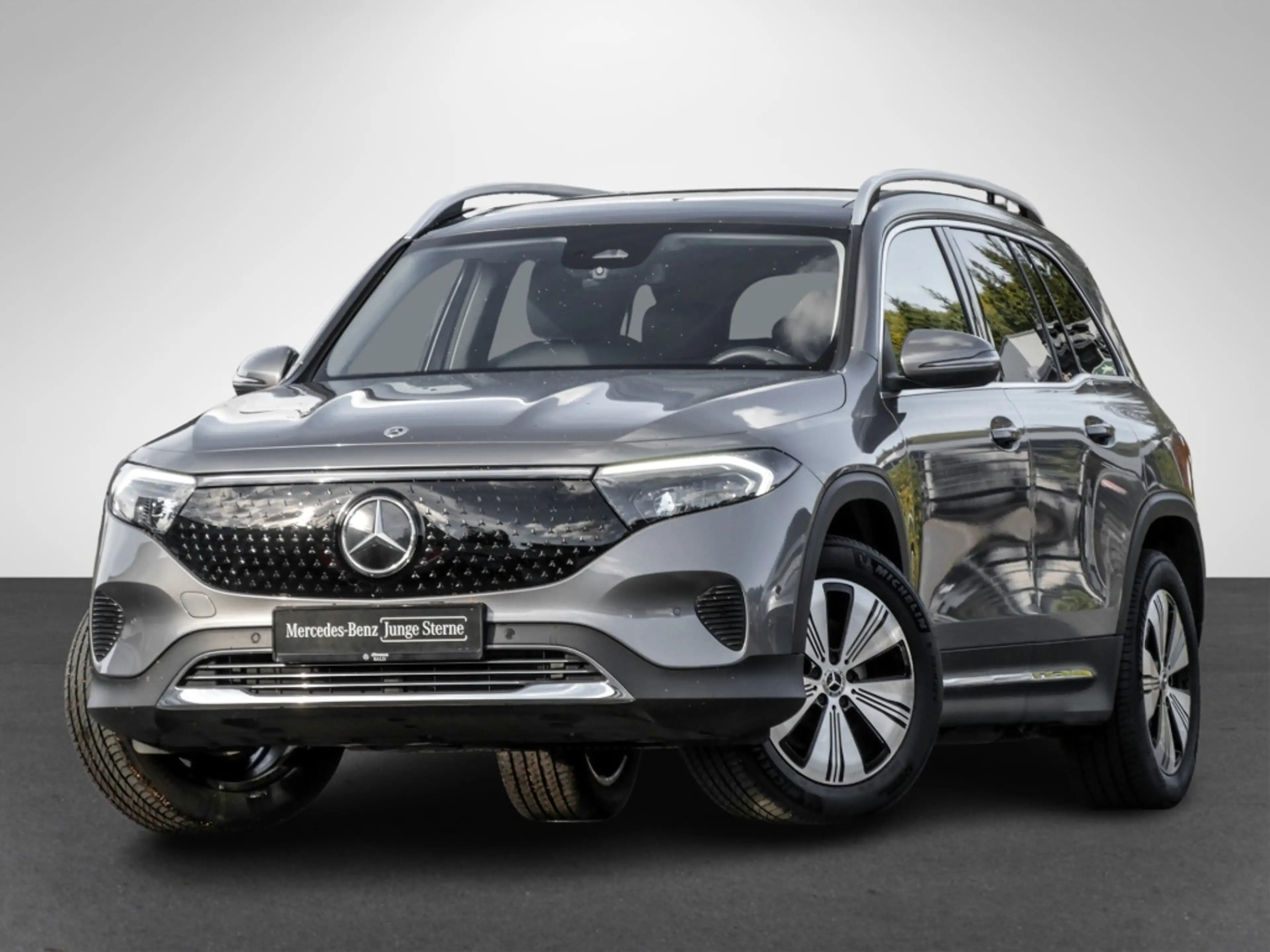 Mercedes-Benz EQB 250 + Progressive/Pano/Distr/Ambi/Totw/LED/18 — photo 2