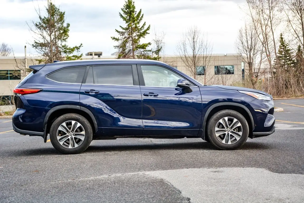 Toyota Highlander снимка Toyota Highlander