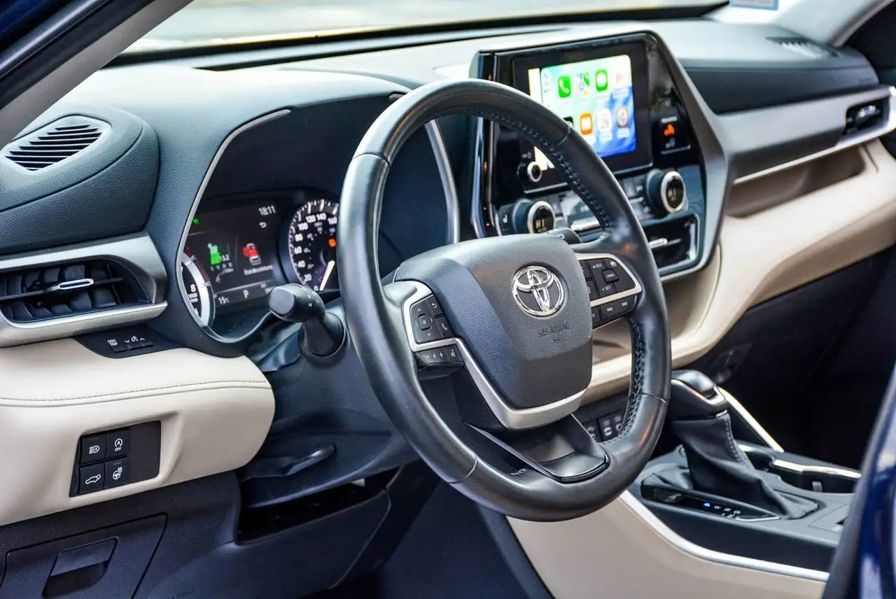 Toyota Highlander снимка Toyota Highlander