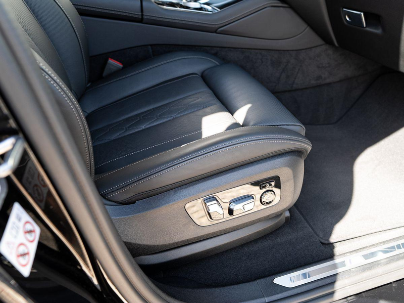 BMW X6 xDrive40i M-Sport 22" ACC HuD Laser Sitzlüft — photo 13
