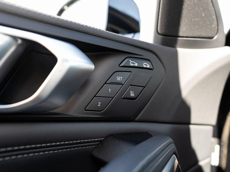 BMW X6 xDrive40i M-Sport 22" ACC HuD Laser Sitzlüft — photo 12