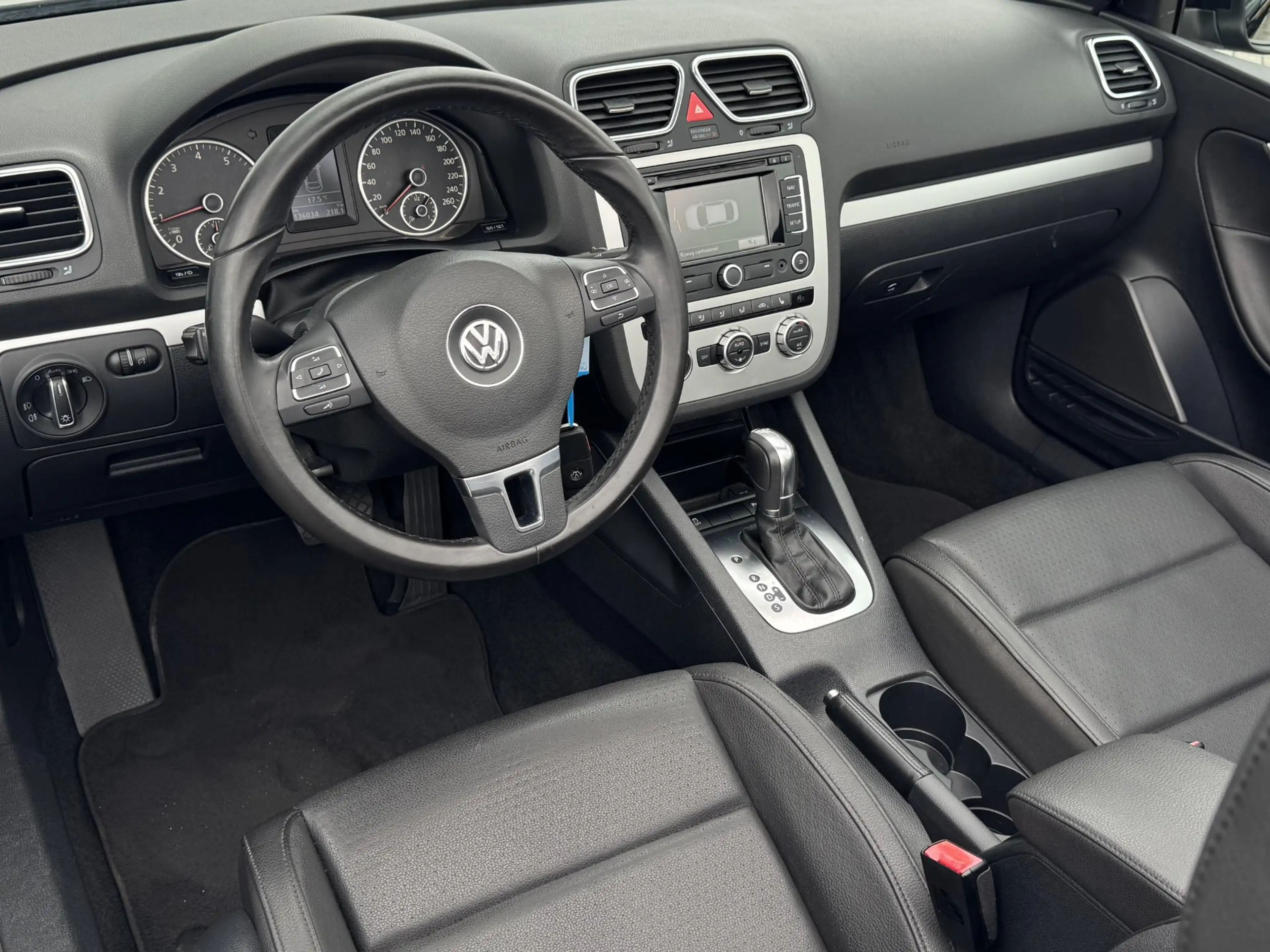Volkswagen Eos 2.0 TSI Highline LEDER | NAVI | PDC — photo 14