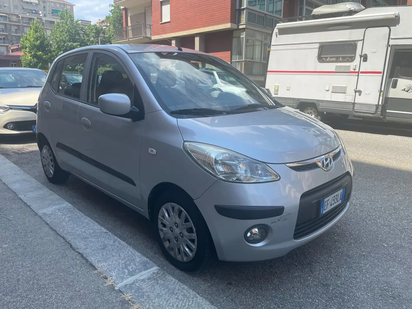 Hyundai i10 i10 1.1 65cv Like (CLIMA) Grigio - 1