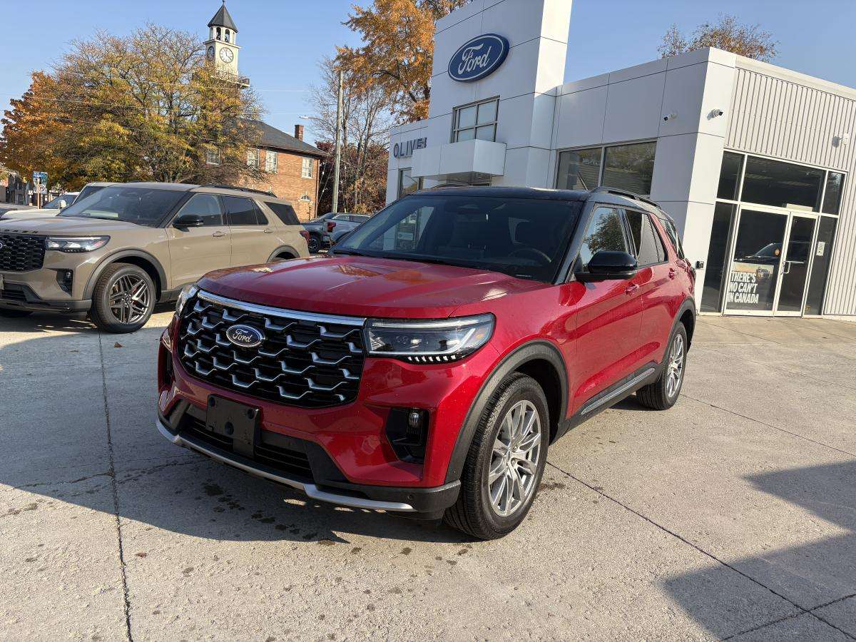 2026 Ford Explorer Platinum 4WD
