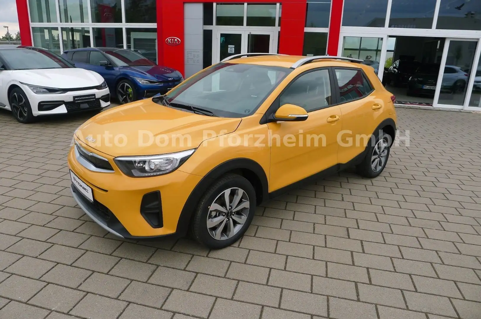 Kia Stonic 1,0 T 100  Vision/Navi/Kamera Gelb - 1