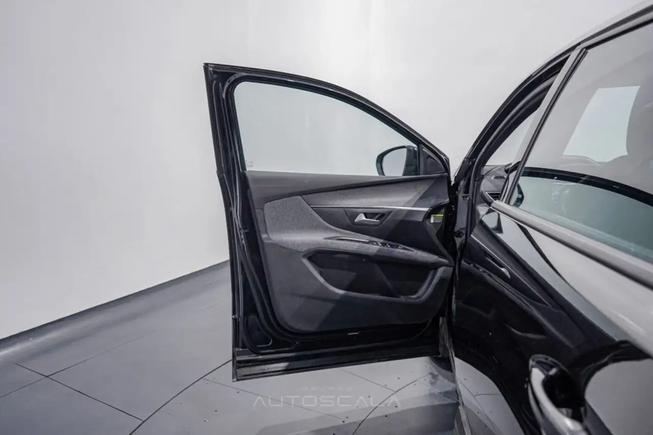 Peugeot 5008 1.2 PureTech Turbo 130cv S&S Active Pack 9