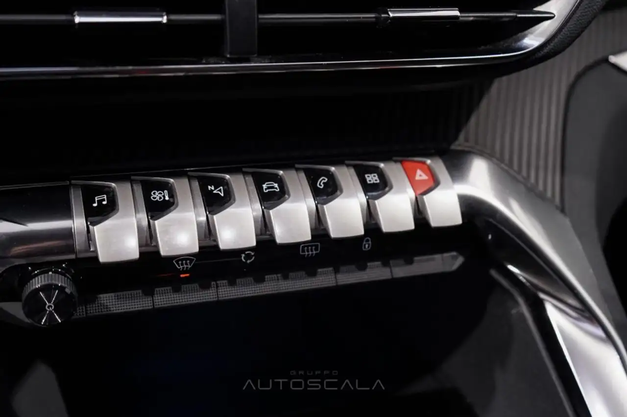 Peugeot 5008 1.2 PureTech Turbo 130cv S&S Active Pack 17