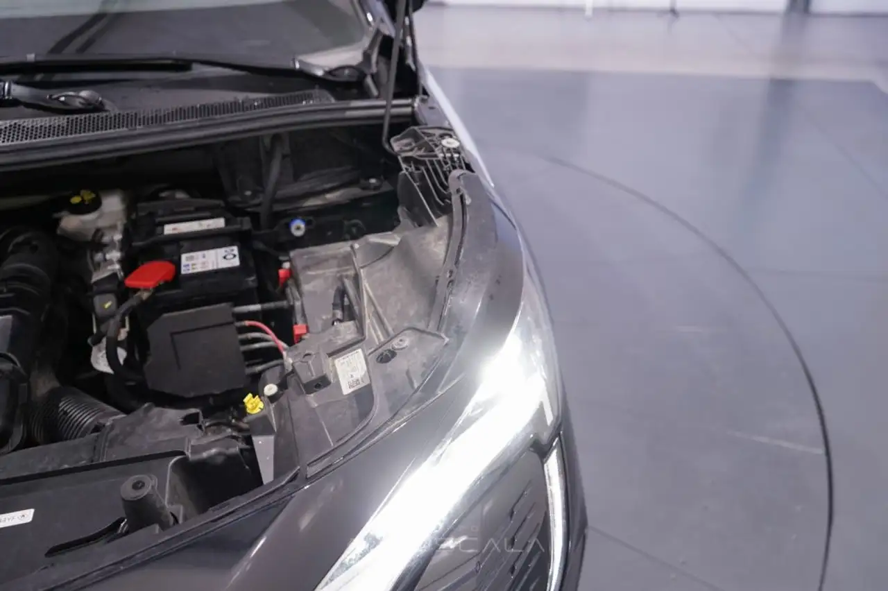 Peugeot 5008 1.2 PureTech Turbo 130cv S&S Active Pack 30