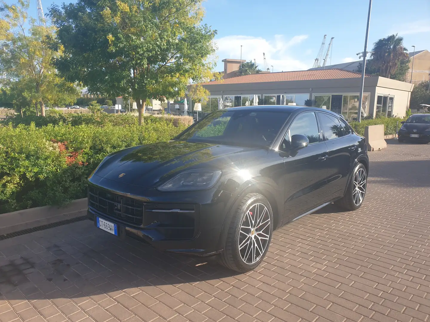 Porsche Cayenne Cayenne Coupe 3.0 tiptronic Nero - 2