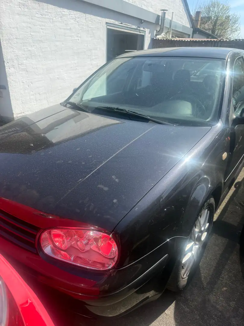 Volkswagen Golf 1.6 Schwarz - 2