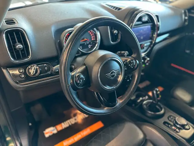 Mini Cooper view 10