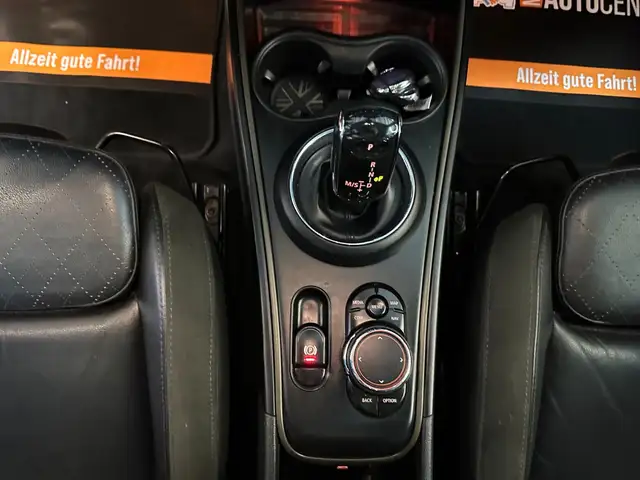 Mini Cooper view 12