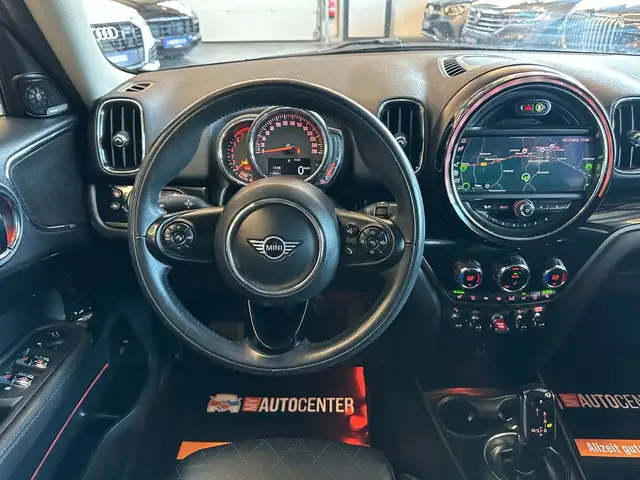 Mini Cooper view 7