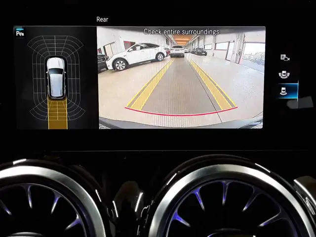 Mercedes-Benz EQB view 16