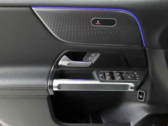 Mercedes-Benz EQB view 17