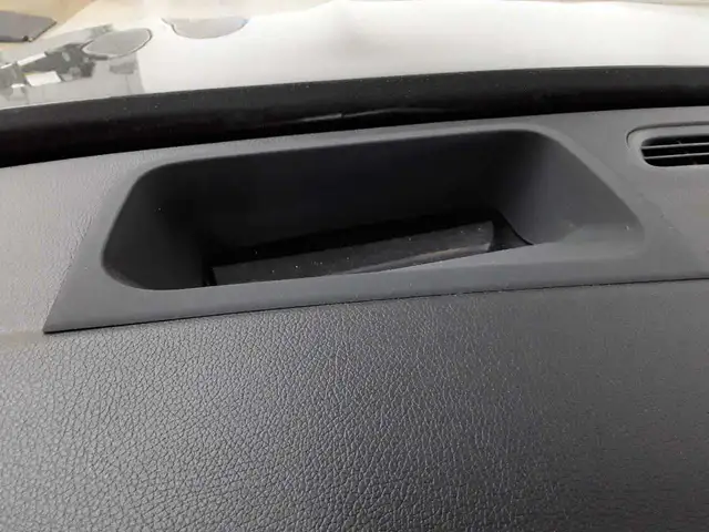 Mercedes-Benz EQB view 18