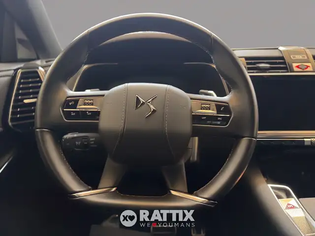 DS Automobiles DS 7 view 10